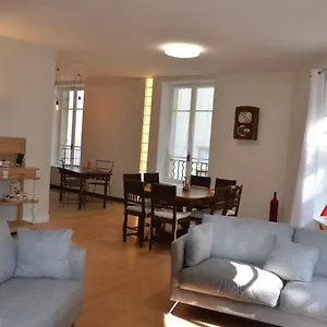  Apartment Face Au Palais Des Papes Frankreich